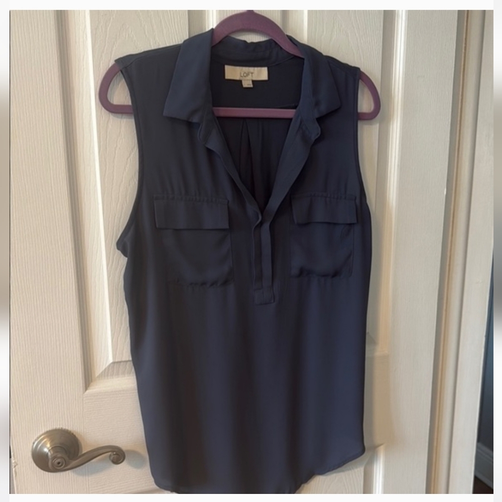LOFT Navy/Grey Sleeveless Blouse with Pockets Sz L Excellent Condition